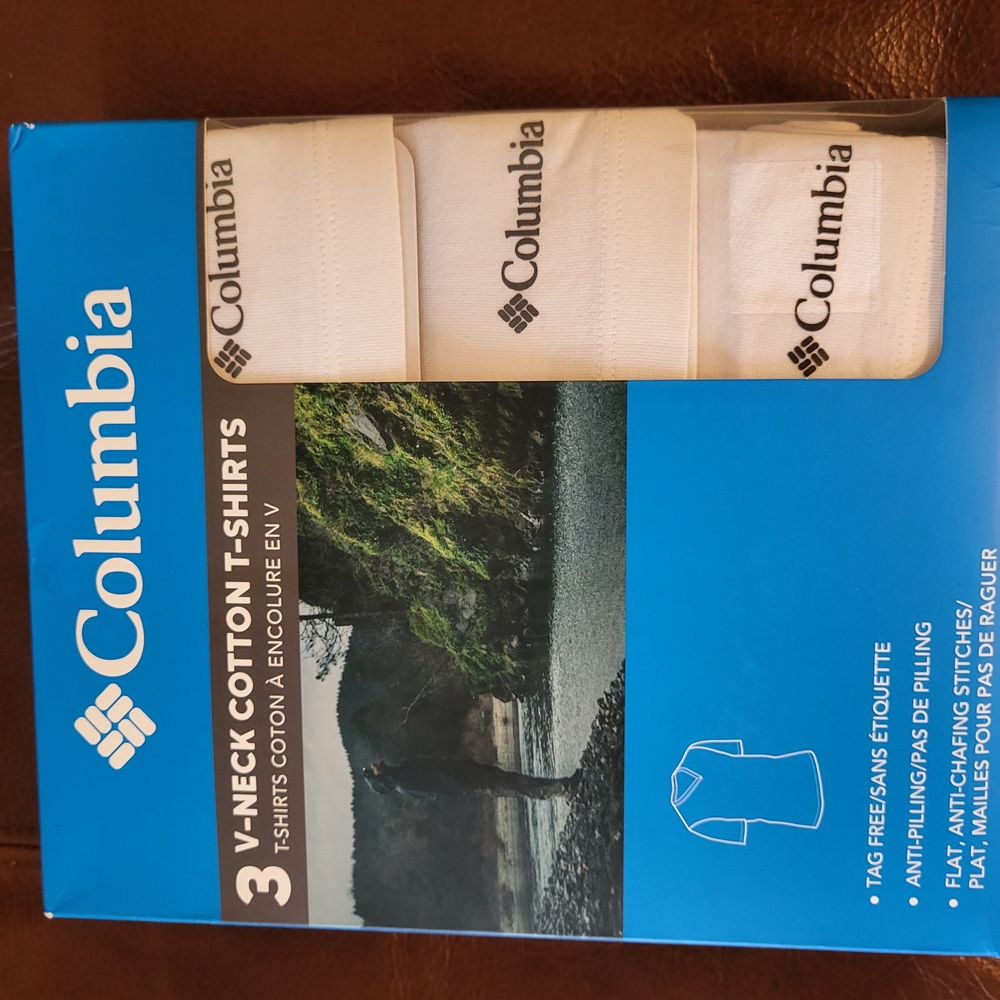 Columbia White V-Neck Cotton T-Shirts - 3 Pack Men Medium